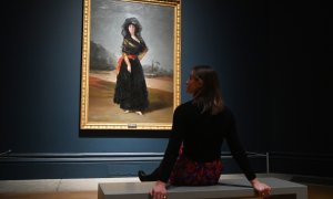 El retrato de la duquesa de Alba de Francisco de Goya, en la exposición 'Spain and the Hispanic World', en la Royal Academy of Art de Londres. EFE/EPA/NEIL HALL