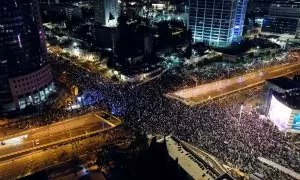 Más de 100.000 personas han tomado las calles de Tel Aviv, capital de Israel, contra la deriva ultra y autoritaria del Gobierno de Netanyahu.