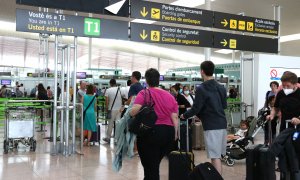 Àrea de sortides a la Terminal 1 de l'aeroport del Prat