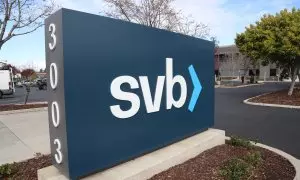 Cartel de SVB en la sede de Silicon Valley Bank (SVB) en Santa Clara, California, EEUU, 13 de marzo de 2023.