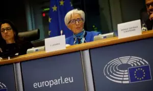 La presidenta del BCE, Christine Lagarde, durante se intervención en la Comisión de Asuntos Económicos   y Monetarios del Parlamento Europeo. REUTERS/Johanna Geron
