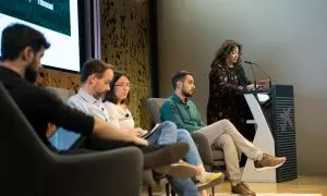 Virginia Pérez Alonso, directora de 'Público', interviene durante el acto sobre el futuro del hidrógeno verde que ha organizado el diario en el CaixaForum Madrid.