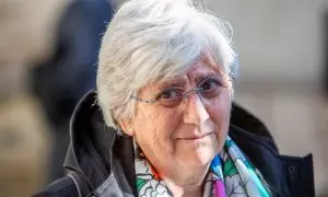 La eurodiputada de Junts Clara Ponsatí abandona los tribunales de Edimburgo después de una audiencia preliminar sobre el cargo de sedición por su papel en el referéndum, a 5 de marzo de 2020.