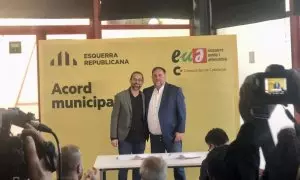 El president d'ERC, Oriol Junqueras, i el co-coordinador general d'EUiA i secretari general de Comunistes, Hector Sánchez