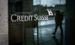 Esta fotografía tomada el 24 de marzo de 2023 en Ginebra muestra el logo del banco Credit Suisse.