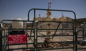 Vista de un pozo de extracción de gas por el método de 'fracking' en el condado de Culberson, Texas.