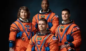 Los astronautas Christina Koch, Reid Wiseman, Victor Glover y Jeremy Hansen