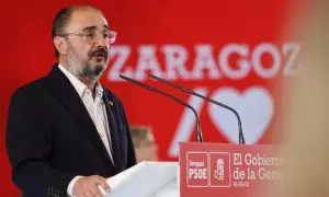 El presidente de Aragón, Javier Lambán, interviene durante un acto de precampaña en el Palacio de Congresos de Zaragoza, a 18 de febrero de 2023.