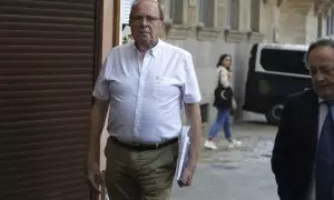 El expresidente del PP de Palma y ex conseller de Interior del Govern José María Rodríguez a su llegada a la Audiencia Provincial de Palma tras su condena en el Caso Over, a 10 de octubre de 2022, en Palma de Mallorca