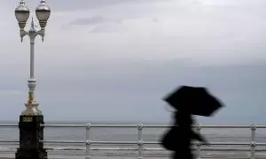 Vista de la playa de San Lorenzo, en Gijón, en una imagen de archivo