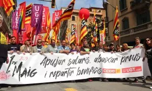 Capçalera de la manifestació dels sindicats CCOO i UGT en motiu de l'1 de Maig a Barcelona