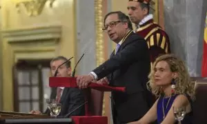 03/05/2023.- El presidente de Colombia, Gustavo Petro (c), interviene este miércoles en el Congreso de los Diputados en Madrid en presencia de la presidenta de la Cámara Baja, Meritxell Batet. EFE/ Fernando Alvarado