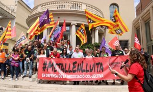 09/05/2023 - Protesta sindical recent davant de la seu del Centre Metal·lúrgic del Vallès.