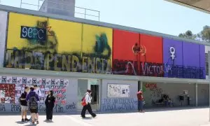 El mural independentista de la plaça Cívica de la UAB que la JEZ ordenar retirar en un termini de 72 hores.