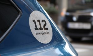 Vehículo de los Mossos con el 112 a la vista, a 5 de mayo de 2023, en Barcelona.