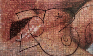 6-6-2023 La pintada que ha aparegut al mural del petó de Joan Fontcuberta