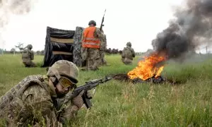 Soldados ucranianos durante un ejercicio militar, a 7 de junio de 2023.