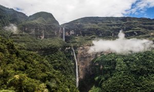 Vista de la cascada Gocta, una de las más largas del mundo, en la provincia de Chachapoyas, región Amazonas, norte de Perú el 16 de marzo de 2017
