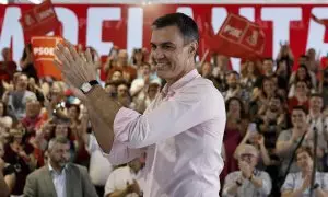 El presidente del Gobierno, Pedro Sánchez, asiste al acto de arranque de la campaña electoral del PSOE, este jueves en la Casa de Campo de Madrid