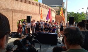 Rueda de prensa del movimiento independendista en Girona para denunciar la infiltración de una agente de la Policía Nacional. CUP