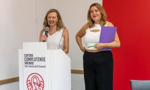 Victoria Rosell y Ángela Rodríguez Pam, en los cursos de verano de la Universidad Complutense, en San Lorenzo de El Escorial.