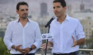 Manu Reyes i Nacho Martín Blanco en l'acte final de campanya del partit a les eleccions generals a la capital catalana.