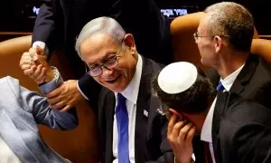 El primer ministro israelí Benjamin Netanyahu y los legisladores se reúnen en el pleno de la Knesset para votar un proyecto de ley que limitaría parte del poder del Tribunal Supremo, en Jerusalén a 24 de julio de 2023