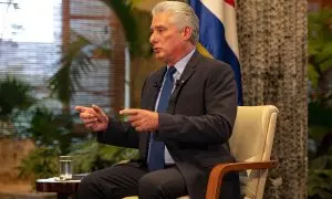 El presidente de Cuba, Miguel Díaz-Canel, frente a la cámara fotográfica