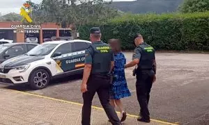 Detenida una mujer por extraer 40.000 euros de los ahorros y la pensión de un anciano al que cuidaba