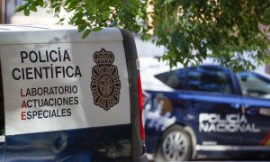 La Policía Científica y la Policía Nacional en distrito madrileño de Moratalaz, a 17 de agosto de 2023