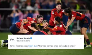 "Jugar como una chica, vaya que sí": los tuiteros celebran la histórica victoria del fútbol femenino