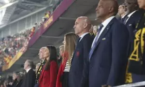 El presidente de la RFEF, Luis Rubiales, asiste a la final del Mundial femenino de fútbol junto al presidente de la FIFA, Gianni Infantino, la reina Letizia y la infanta Sofía, a 20 de agosto de 2023 en Sídney