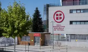 Acceso a la entrada de la Real Federación Española de Fútbol, en Las Rozas (Madrid), a 28 de agosto de 2023, en Madrid.