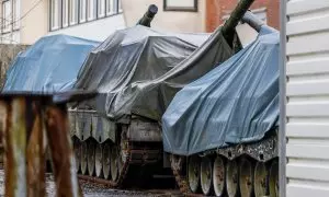 Carros de combate Leopard 1 cubiertos.