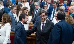 El president de la Generalitat de Catalunya, Pere Aragonès; el líder del PSC, Salvador Illa y el conseller de Interior, Joan Ignasi Elena, en el Parlament de Catalunya, a 26 de septiembre de 2023.