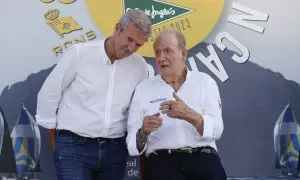3/10/23 El Rey Juan Carlos junto al presidente de la Xunta de Galicia Alfonso Rueda, el pasado domingo en Sanxenxo.