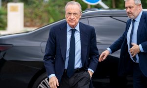 El presidente del Real Madrid, Florentino Pérez, a su llegada al tanatorio de Pozuelo de Alarcón, a 17 de septiembre de 2023.