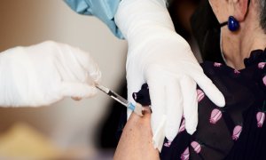 Satse critica la falta de refuerzo de enfermeras en la campaña de vacunación de Covid y gripe