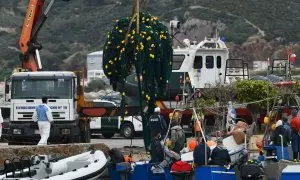 Redes interceptadas por Salvamento Marítimo de la Guardia Civil a varios pesqueros marroquíes, a 22 de abril de 2021, en Ceuta, (España).