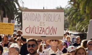 Imagen de una manifestación por la sanidad pública celebrada en Málaga el pasado 28 de octubre. Álex Zea / Europa Press