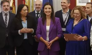 La consellera de Hacienda, Ruth Merino recibe a la presidenta de Les Corts, Llanos Massó, a quien hace entrega del proyecto de Ley de Presupuestos de la Generalitat para el año 2024, en les Corts Valencianes, a 30 de octubre de 2023, en Valencia, Comunida