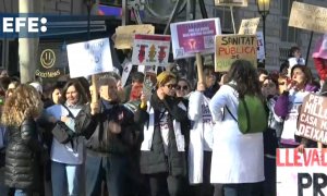 Las enfermeras se manifiestan de nuevo en Barcelona para reclamar mejoras laborales