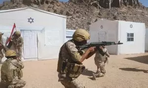 Ejercicios militares de tropas hutíes en Saada (Yemen).