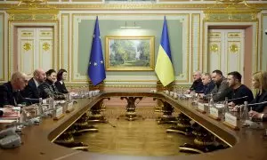 Imagen de archivo de una reunión de noviembre de 2024 entre el presidente de Ucrania, Volodymyr Zelenskiy, y el presidente del Consejo Europeo, Charles Michel.
