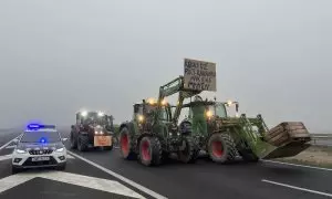 Tractors en una marxa lenta a Ponent