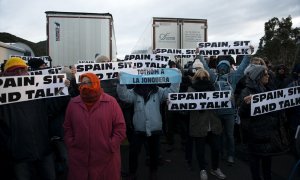 Una multitud de personas corta la carretera de la AP-7 en La Jonquera (Girona), una acción convocada por Tsunami Democràtic, en La Jonquera /Girona /Catalunya (España), a 11 de noviembre de 2019.