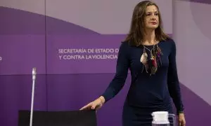 La delegada del Gobierno contra la Violencia de Género, Carmen Martínez Perza, durante la presentación del estudio 'Impacto de la violencia de género y de la violencia sexual contra las mujeres en España: una valoración de sus costes en 2022', en el Minis