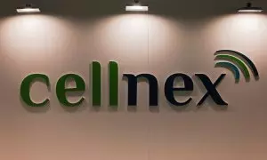 El logo de Cellnex en la feria Mobile World Congress (MWC) de Barcelona,  en 2023. REUTERS/Nacho Doce