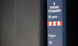 Entrada de la comissaria de Mossos de les Corts