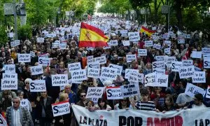 Marcha a favor de Pedro Sánchez en Madrid, bajo el lema "Por amor a la democracia".